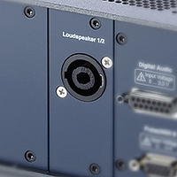 labCORE extension coreOUT-Amp front view