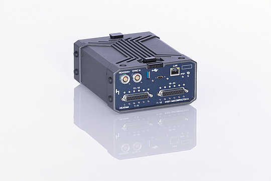 front view of labCOMPACT