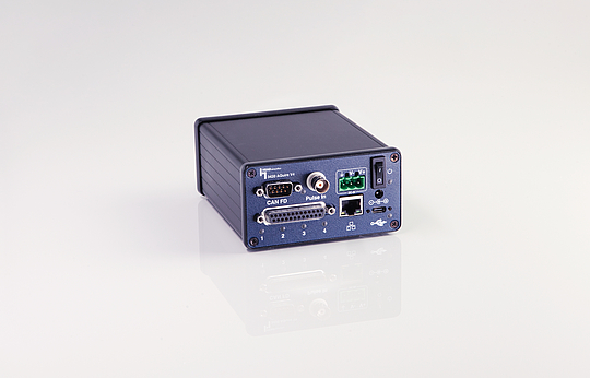 AQuire : 4-channel front end with network and USB connectivity